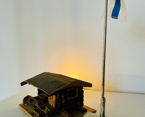 Suomen lippu itsenäisyyspäivänä.