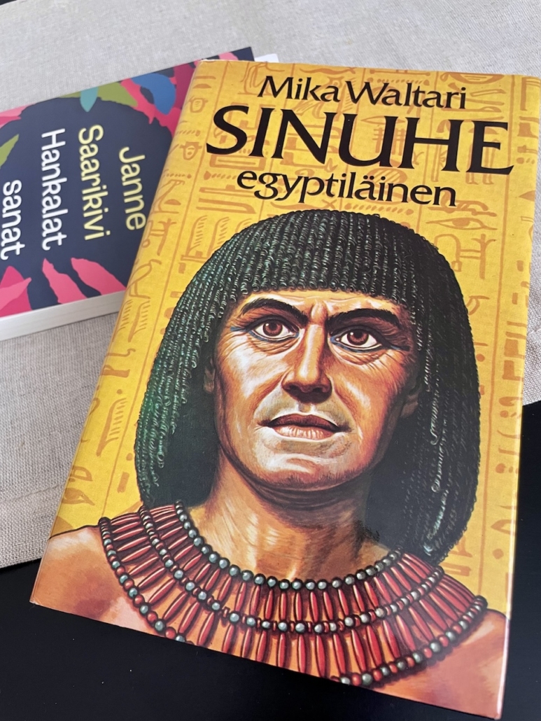 Mika Waltarin kirjan Sinuhe egyptiläinen kansikuva.